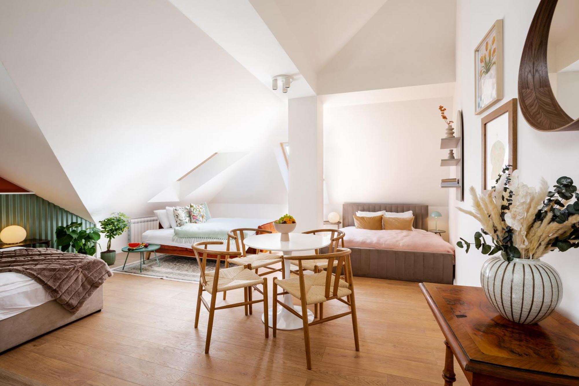 Turnkey I Antonin Dvorak Apartments Praha Bagian luar foto