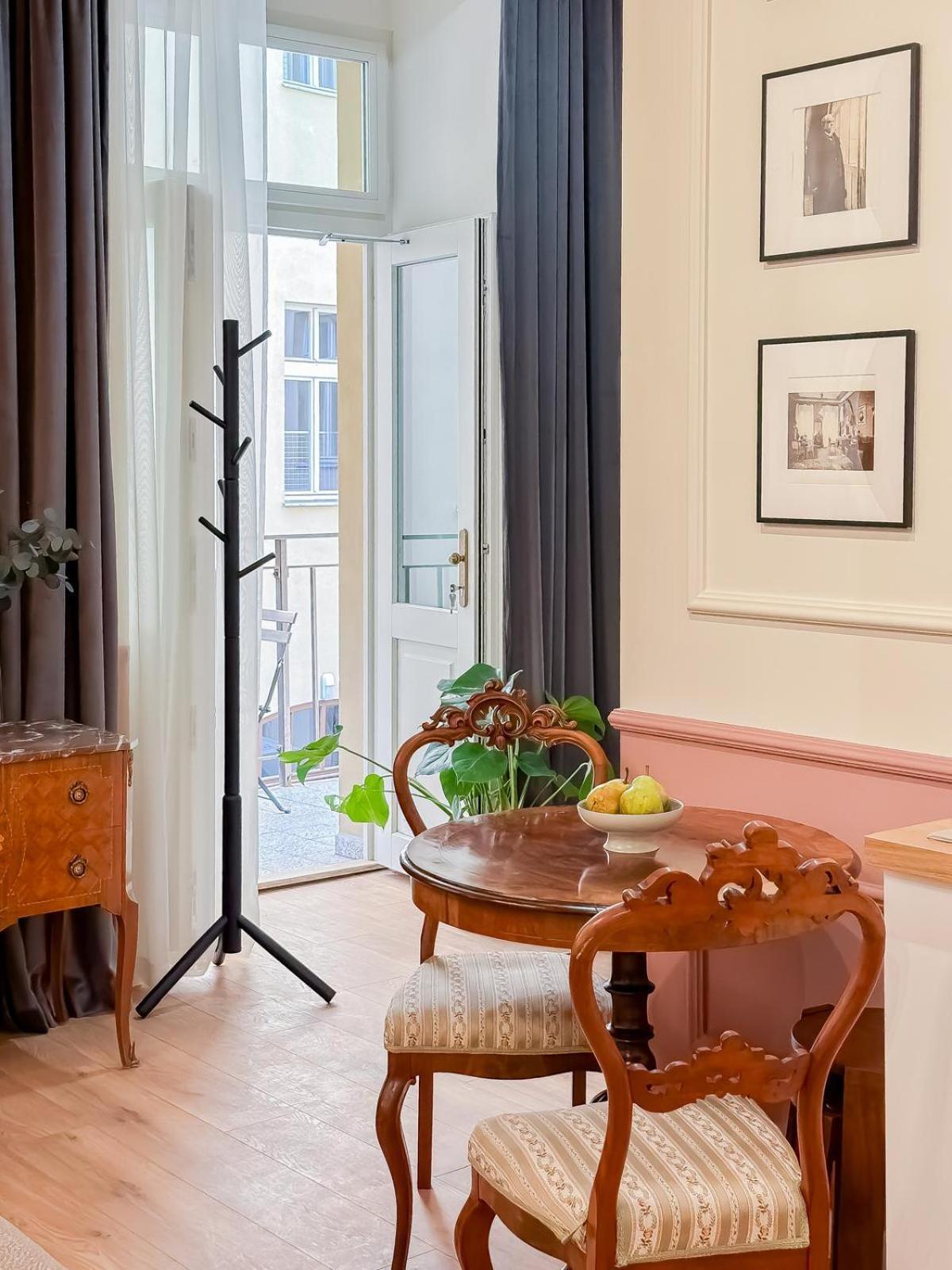 Turnkey I Antonin Dvorak Apartments Praha Bagian luar foto