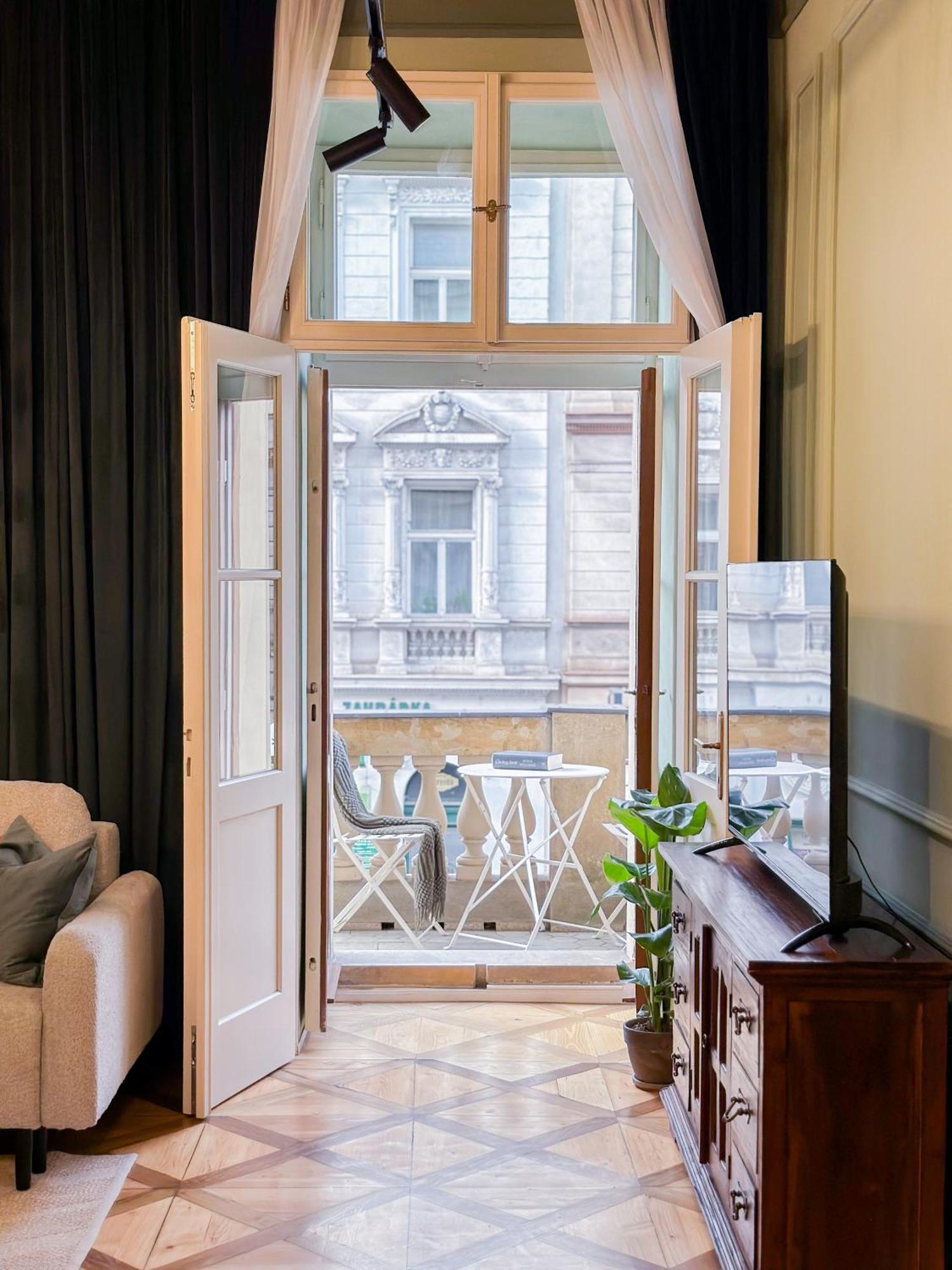 Turnkey I Antonin Dvorak Apartments Praha Bagian luar foto